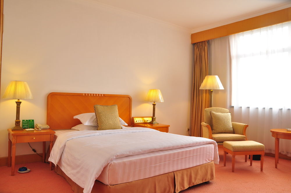 Nantong Wenfeng Hotel Exterior photo