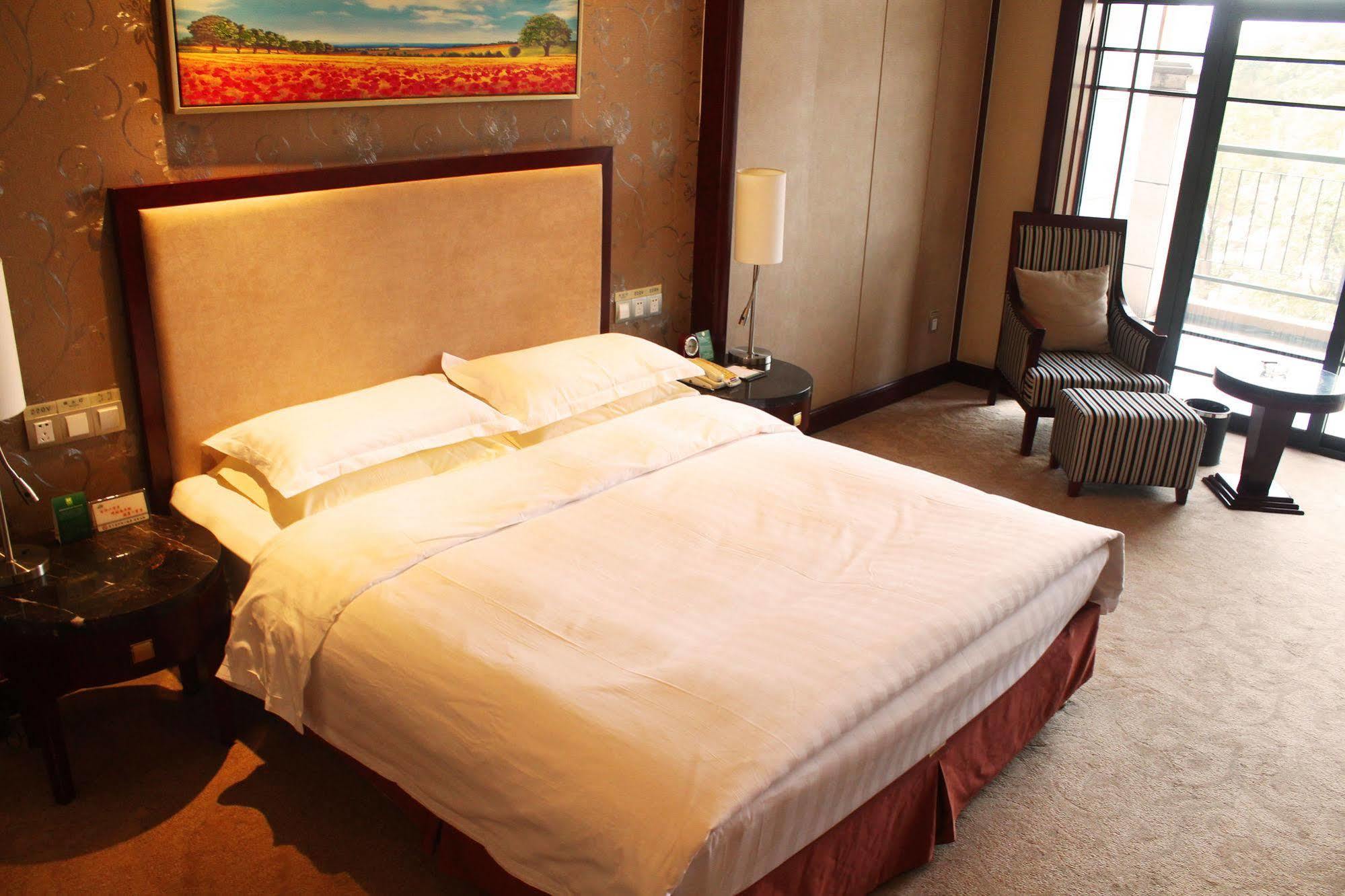 Nantong Wenfeng Hotel Exterior photo