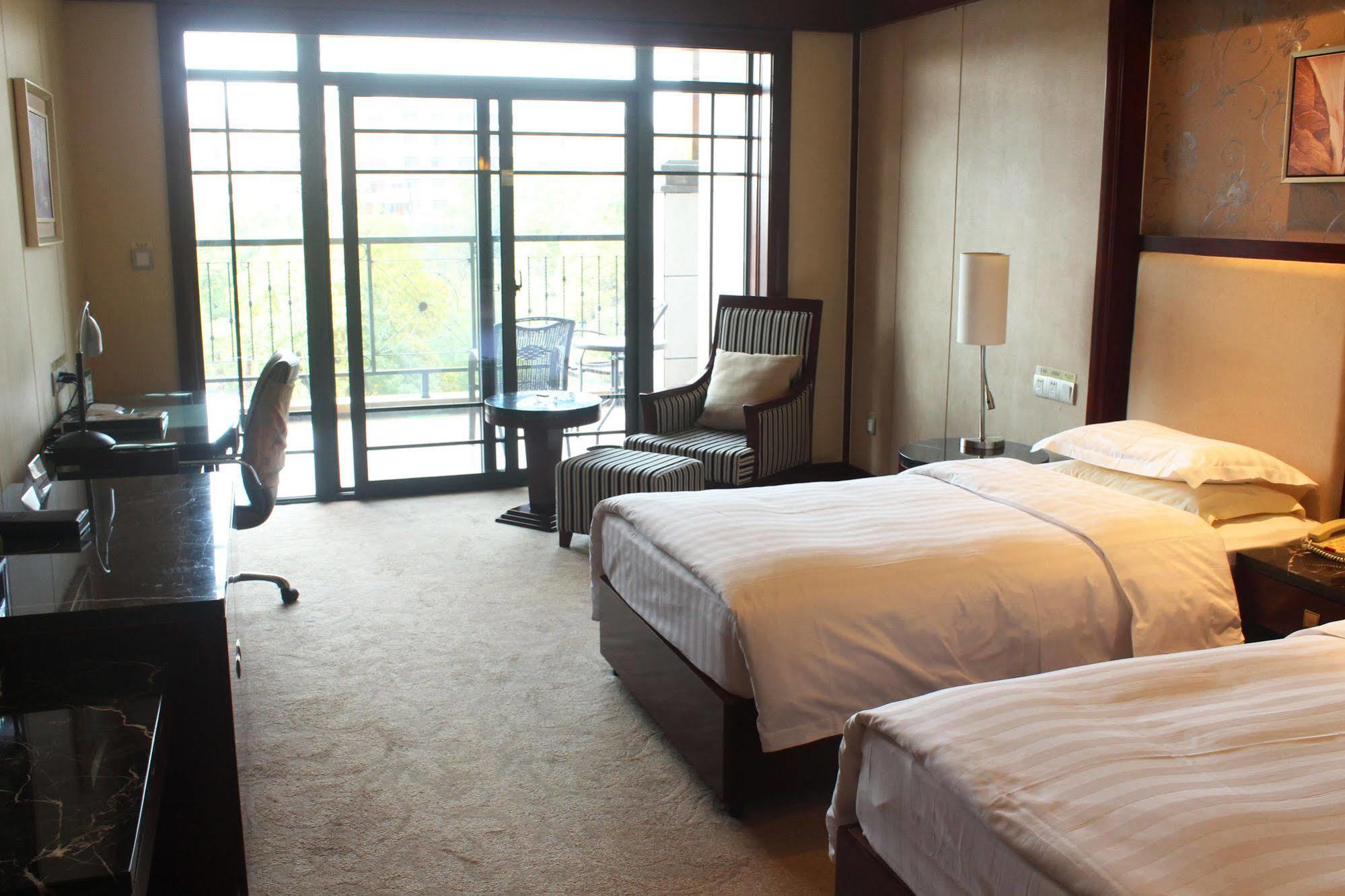 Nantong Wenfeng Hotel Exterior photo